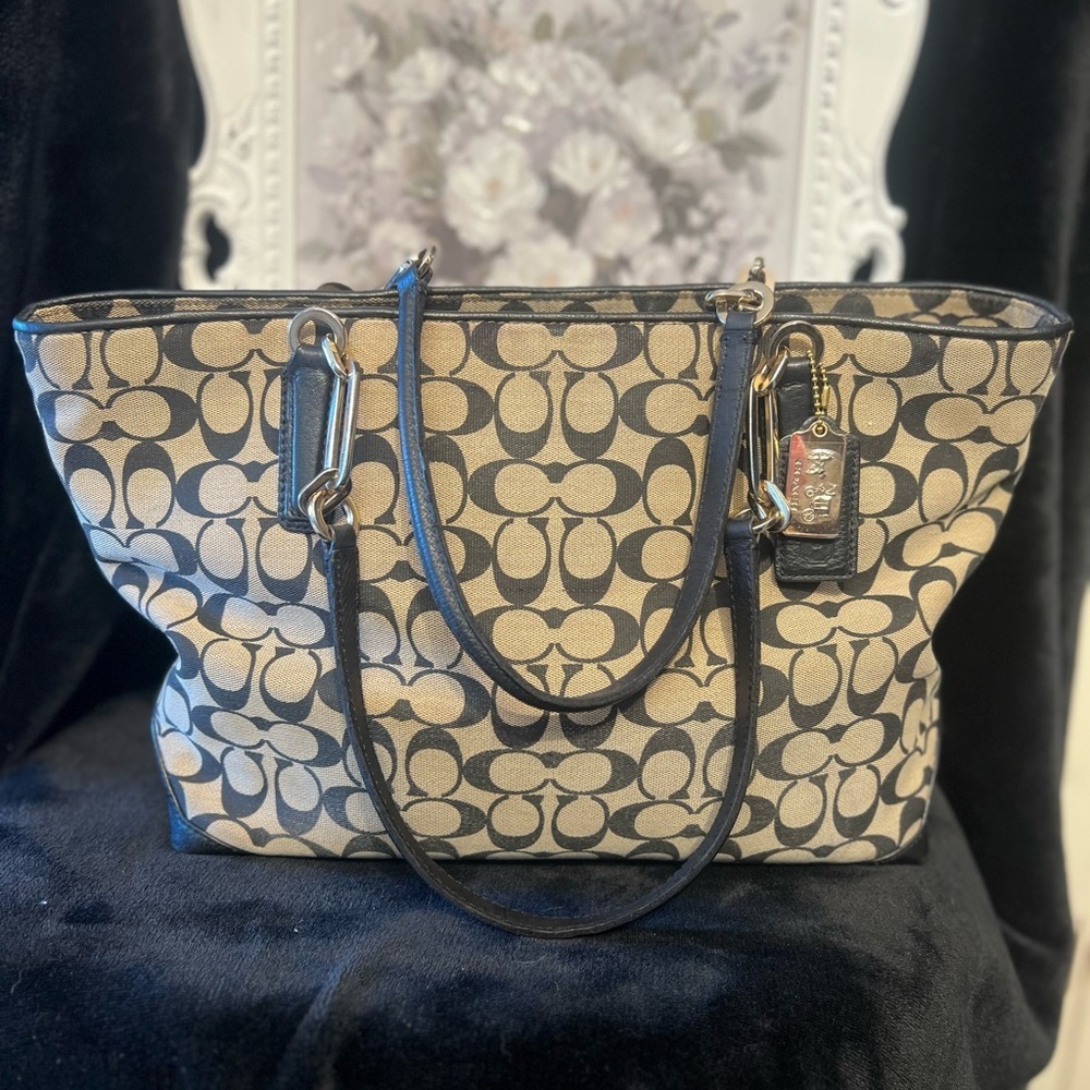 🖤Coach Vintage Madison Signature East West Tote & Wallet🖤EUC - Picture 9 of 17